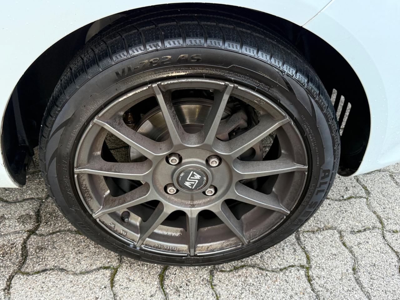 Ford Fiesta 1.4 5 porte Bz.- GPL Titanium