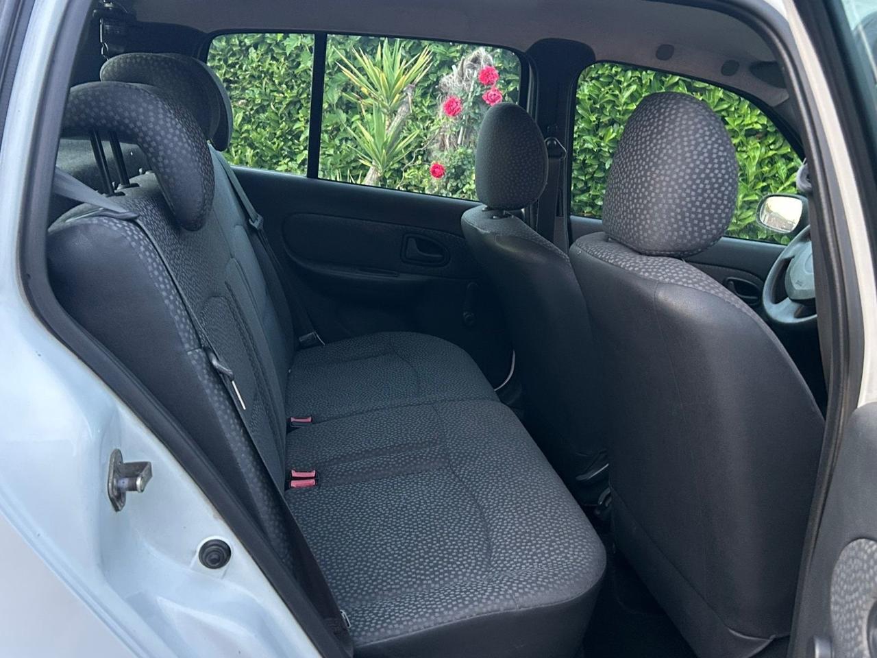 Renault Clio 1.2 5 porte GPL 180.000KM