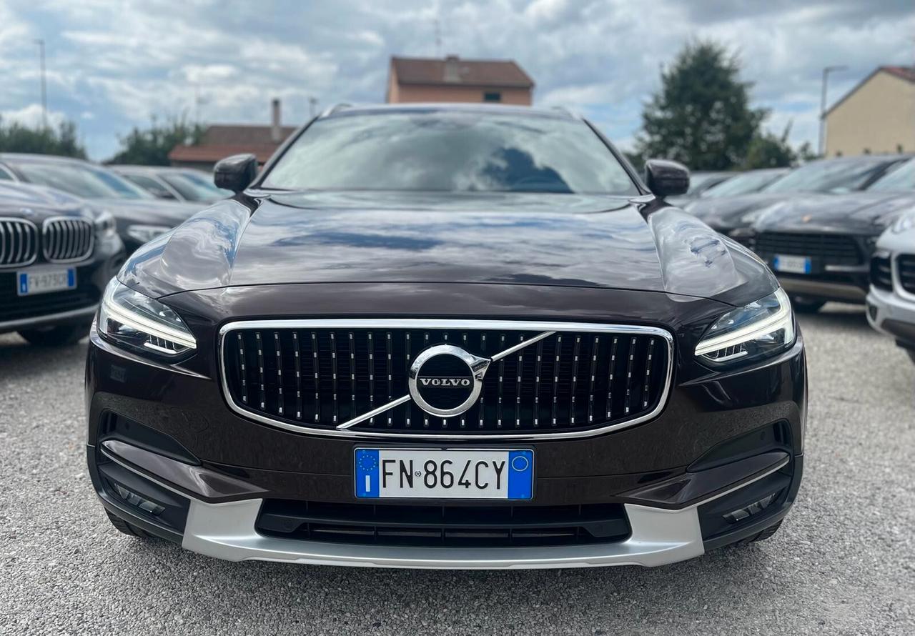 Volvo V90 Cross Country V90 Cross Country D4 AWD