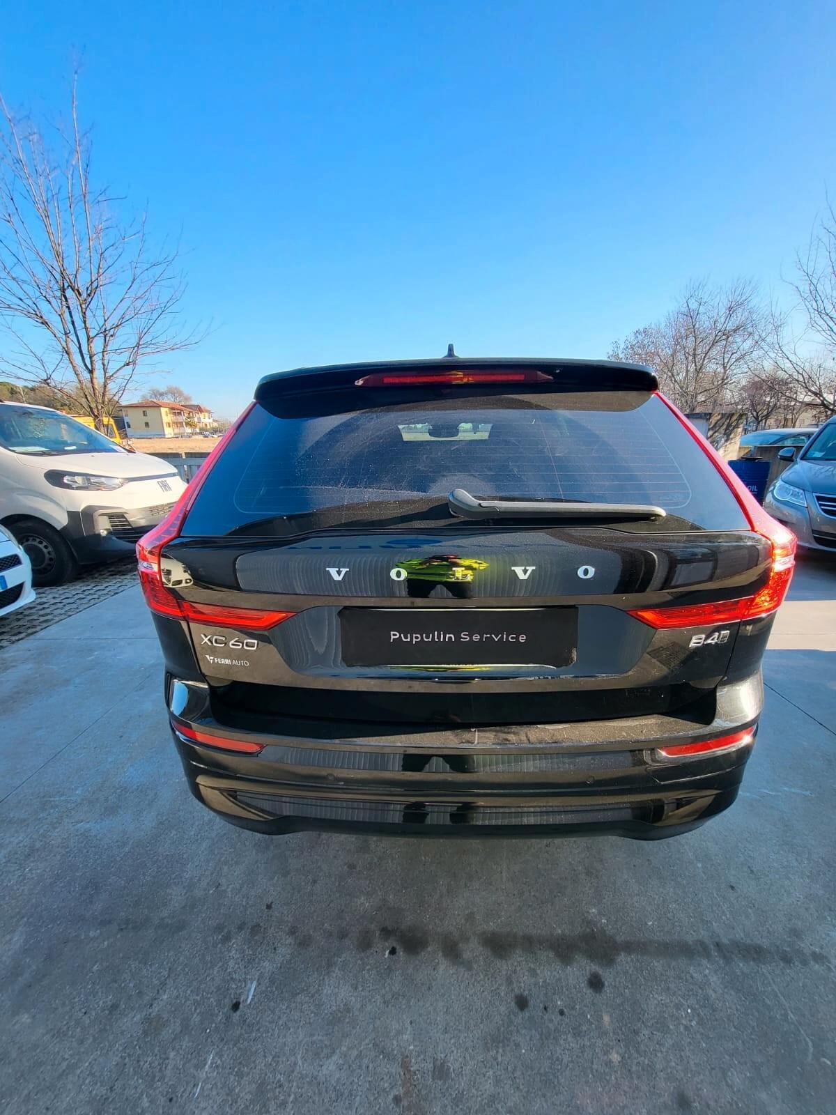 Volvo XC 60 XC60 B4 (d) AWD automatico Essential