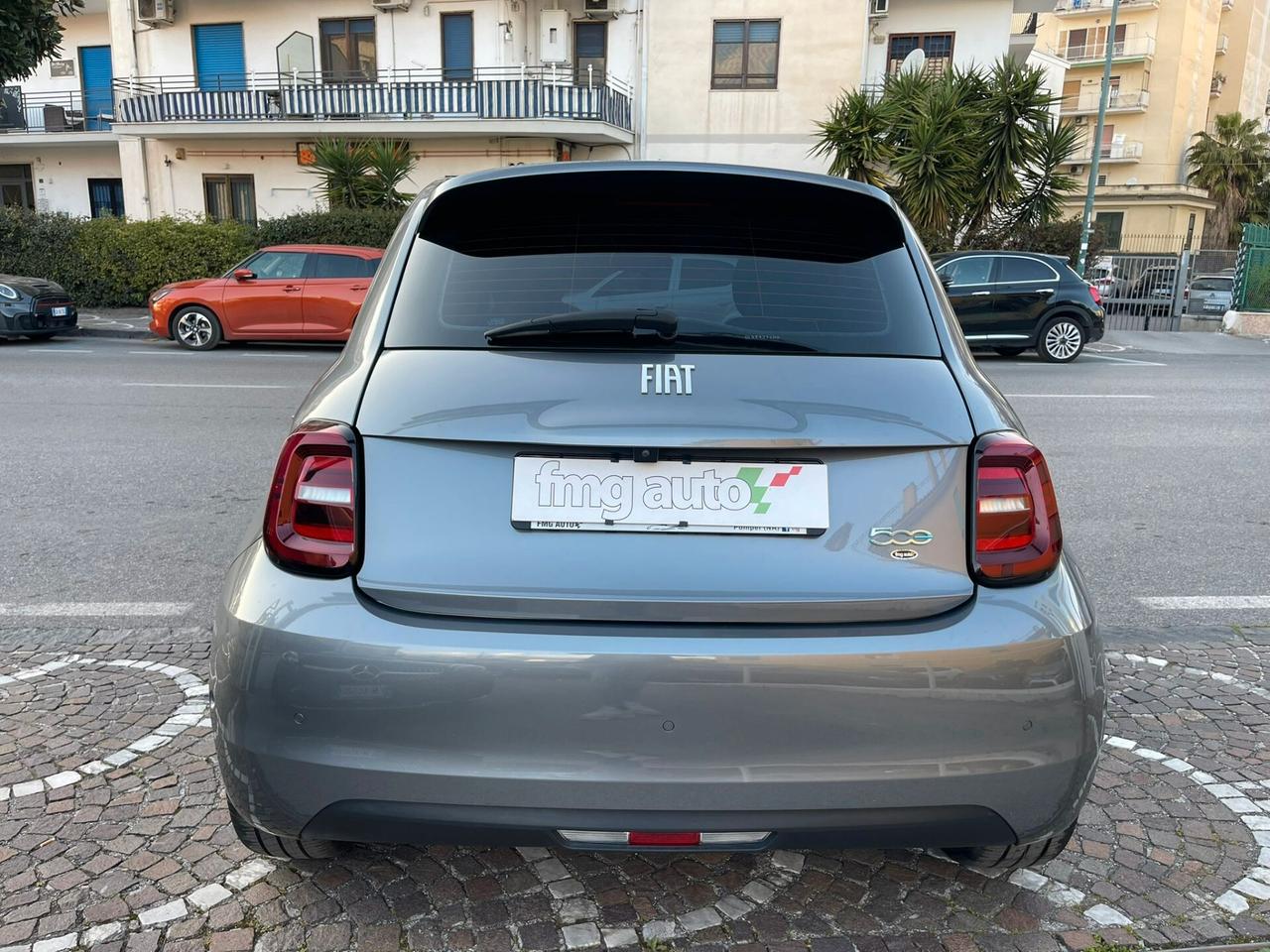 Fiat 500 500e Berlina 42 kWh La Prima by Bocelli