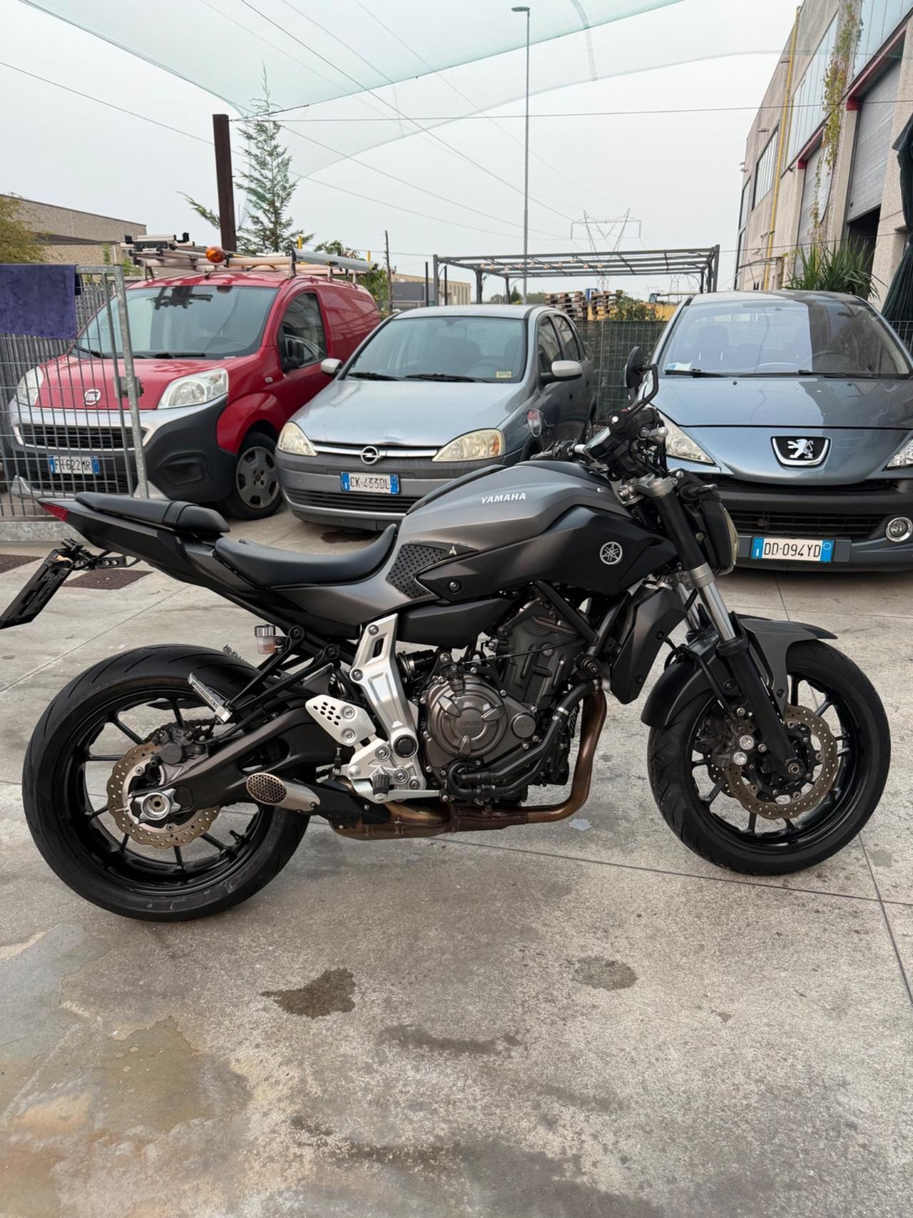 Yamaha MT-07