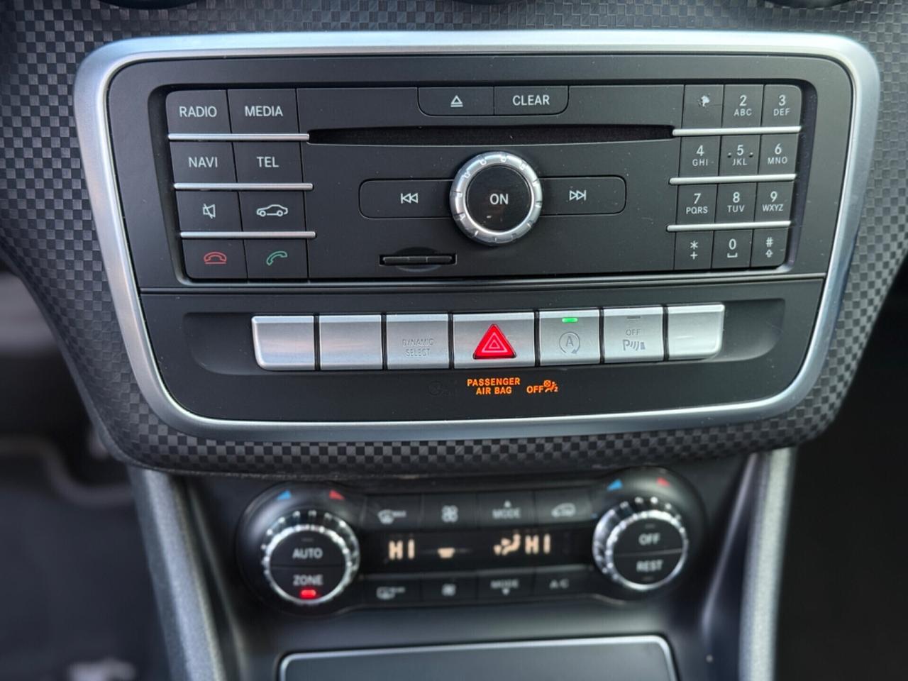 Mercedes-benz A 180 AMG Line - Premium Next auto