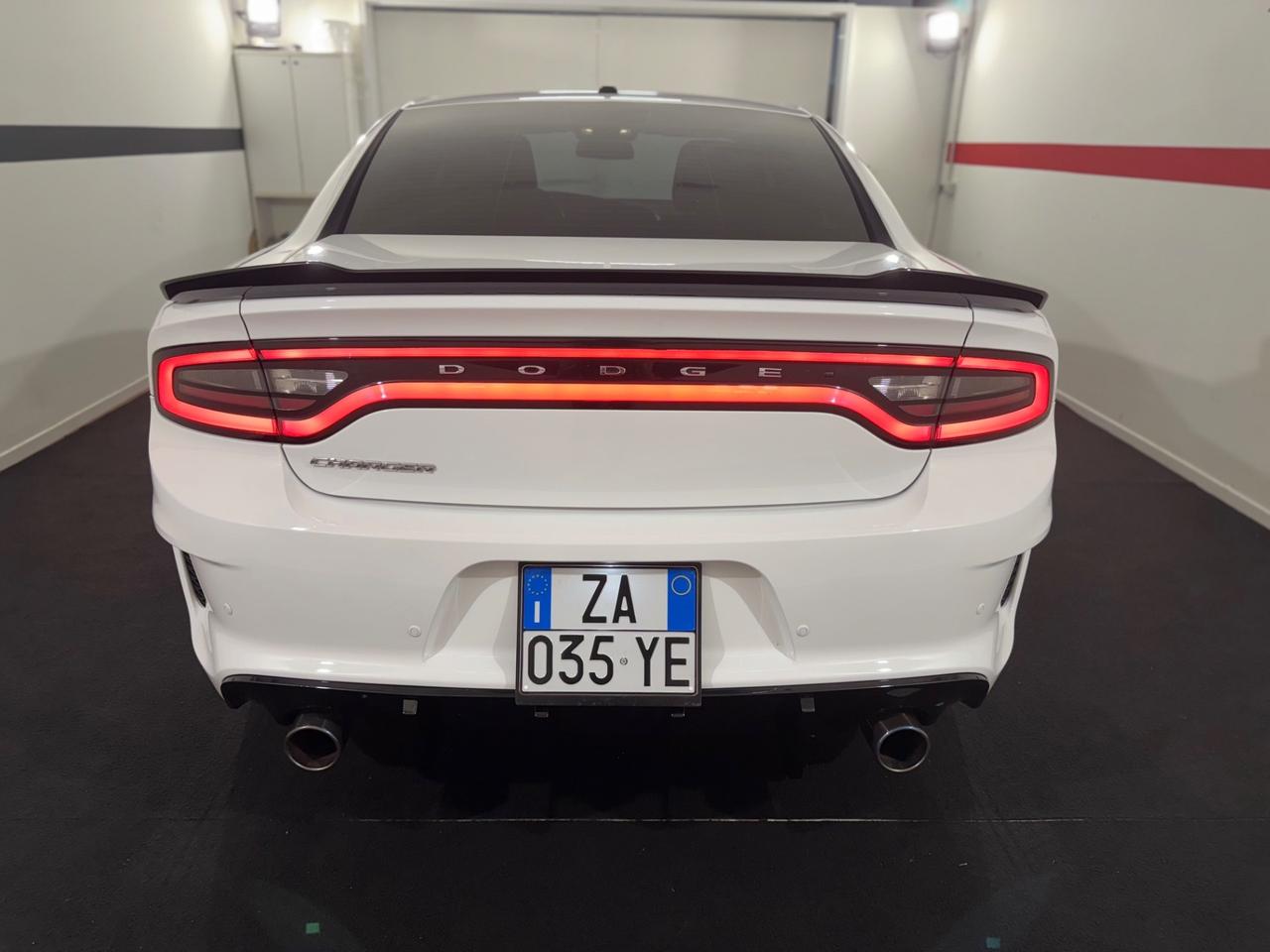 Dodge Charger 3.6 L V6 SXT ' CERCHI 22 '