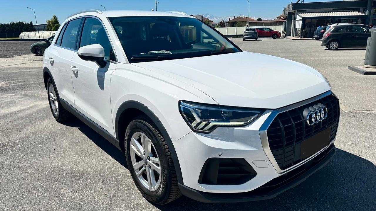 Audi Q3 2.0 TDI 150 CV S tronic Business KM CERTIFICATI