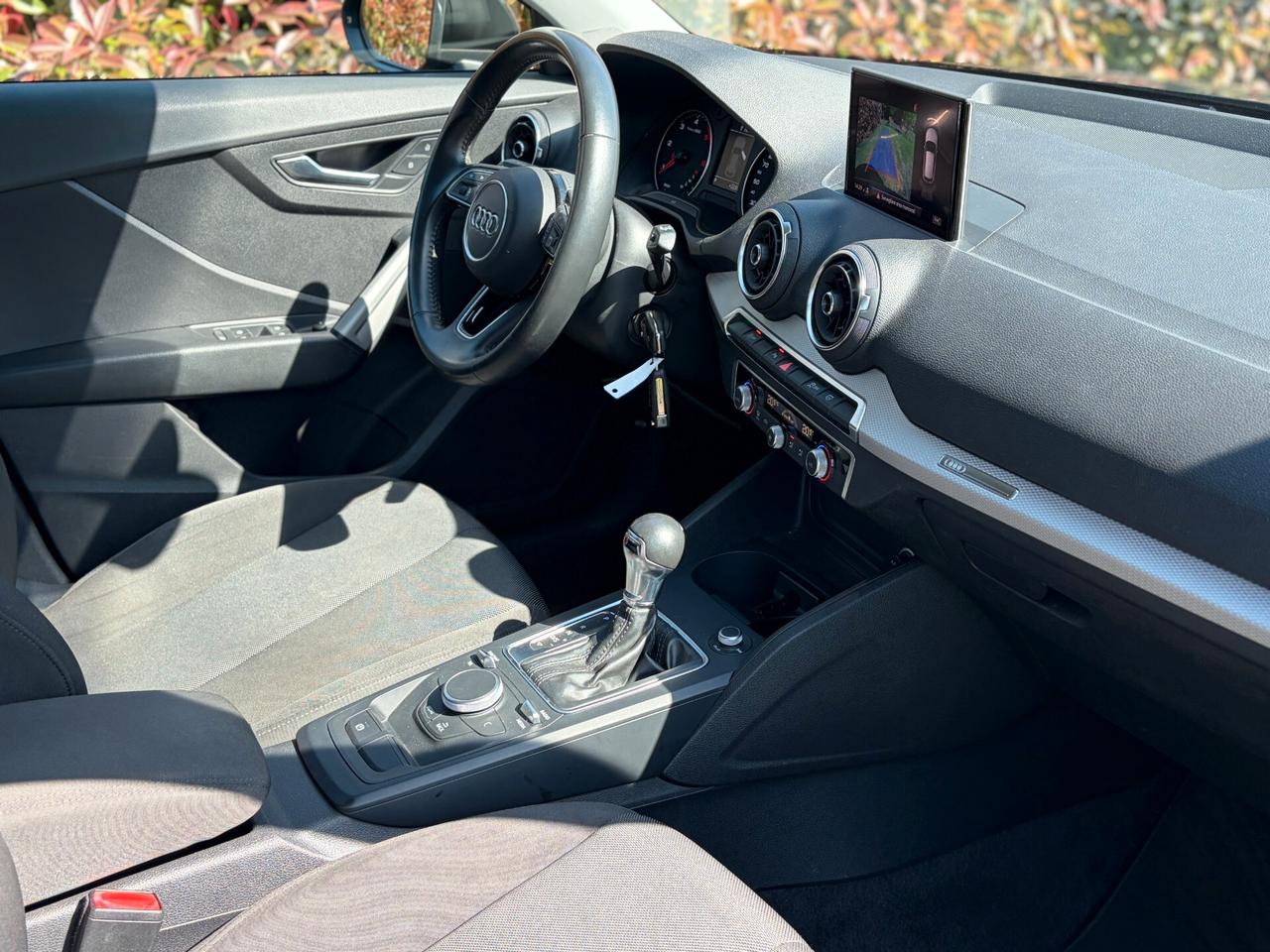 Audi Q2 30 TDI S tronic Business Design