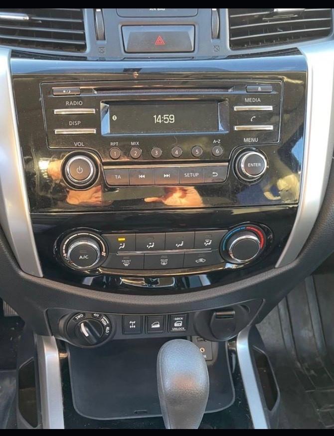 Nissan Navara 2.3 dCi 190 CV 7AT 4WD Double Cab N-Connecta