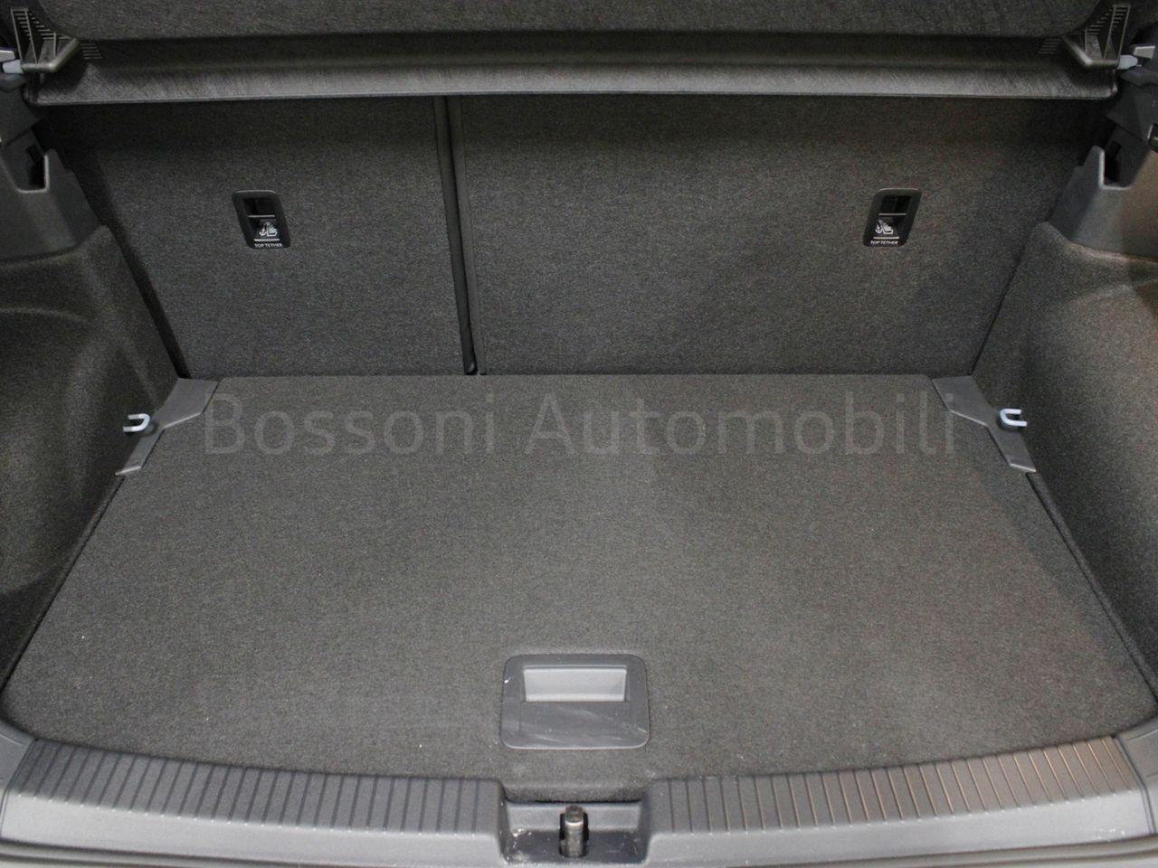 Volkswagen T-Cross 1.0 tsi 115cv r-line