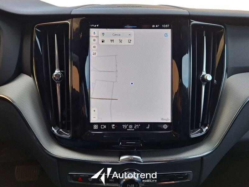 Volvo XC60 B5 250+14 CV AWD Automatica Mild Hybrid Plus Dark