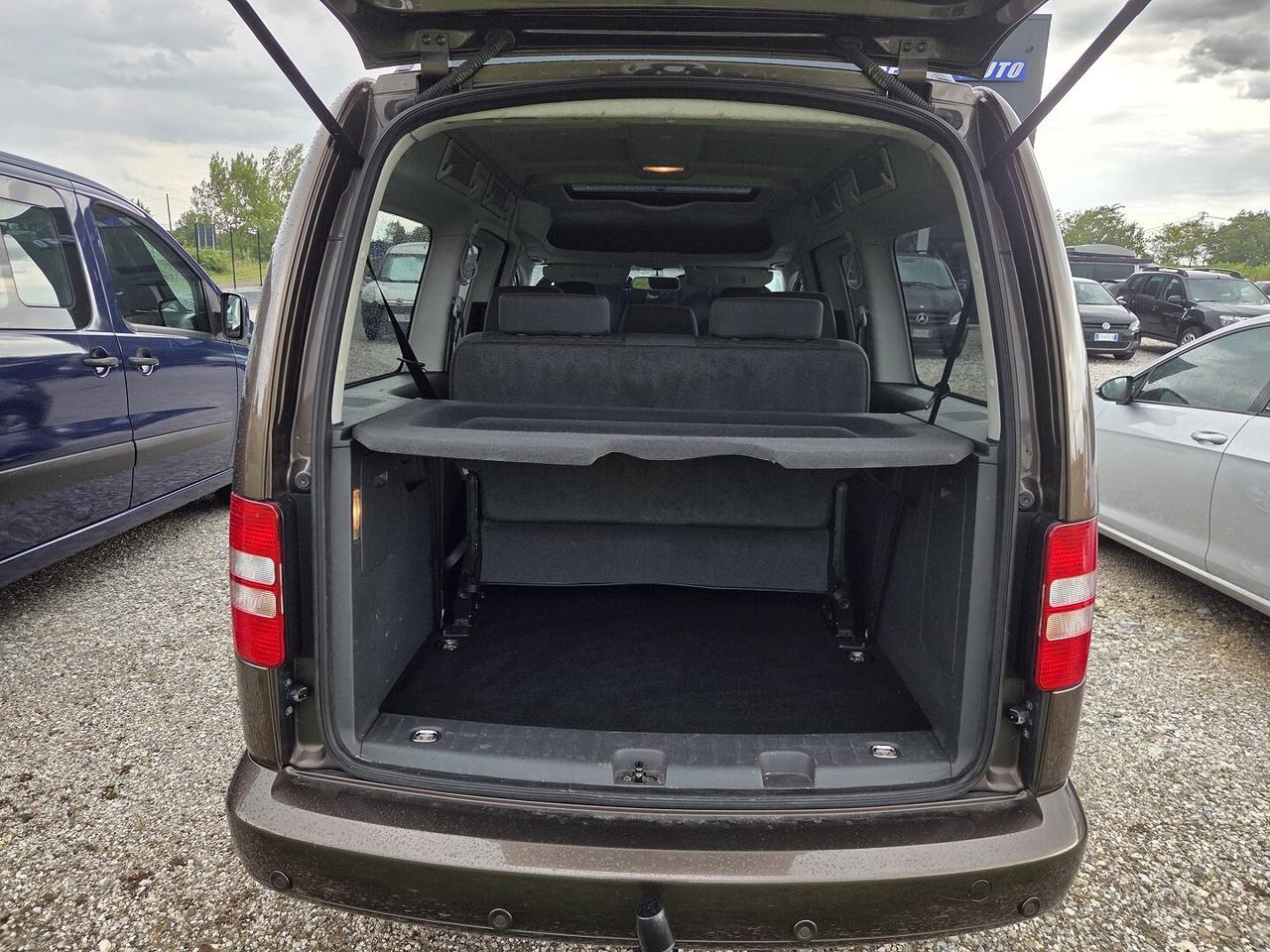 VOLKSWAGEN CADDY 1.6TDI 102CV 7 POSTI