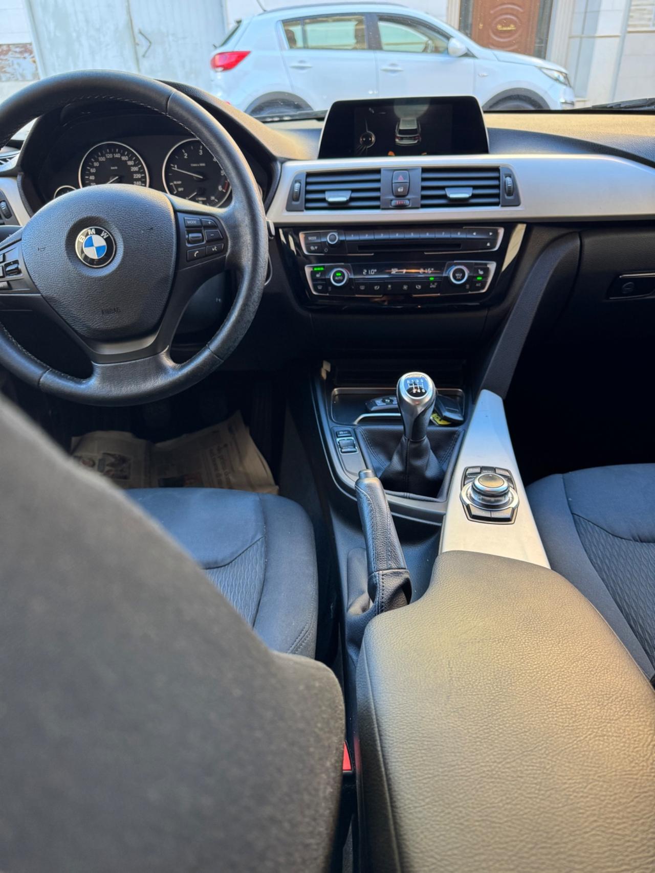 Bmw 318d Touring Sport B47