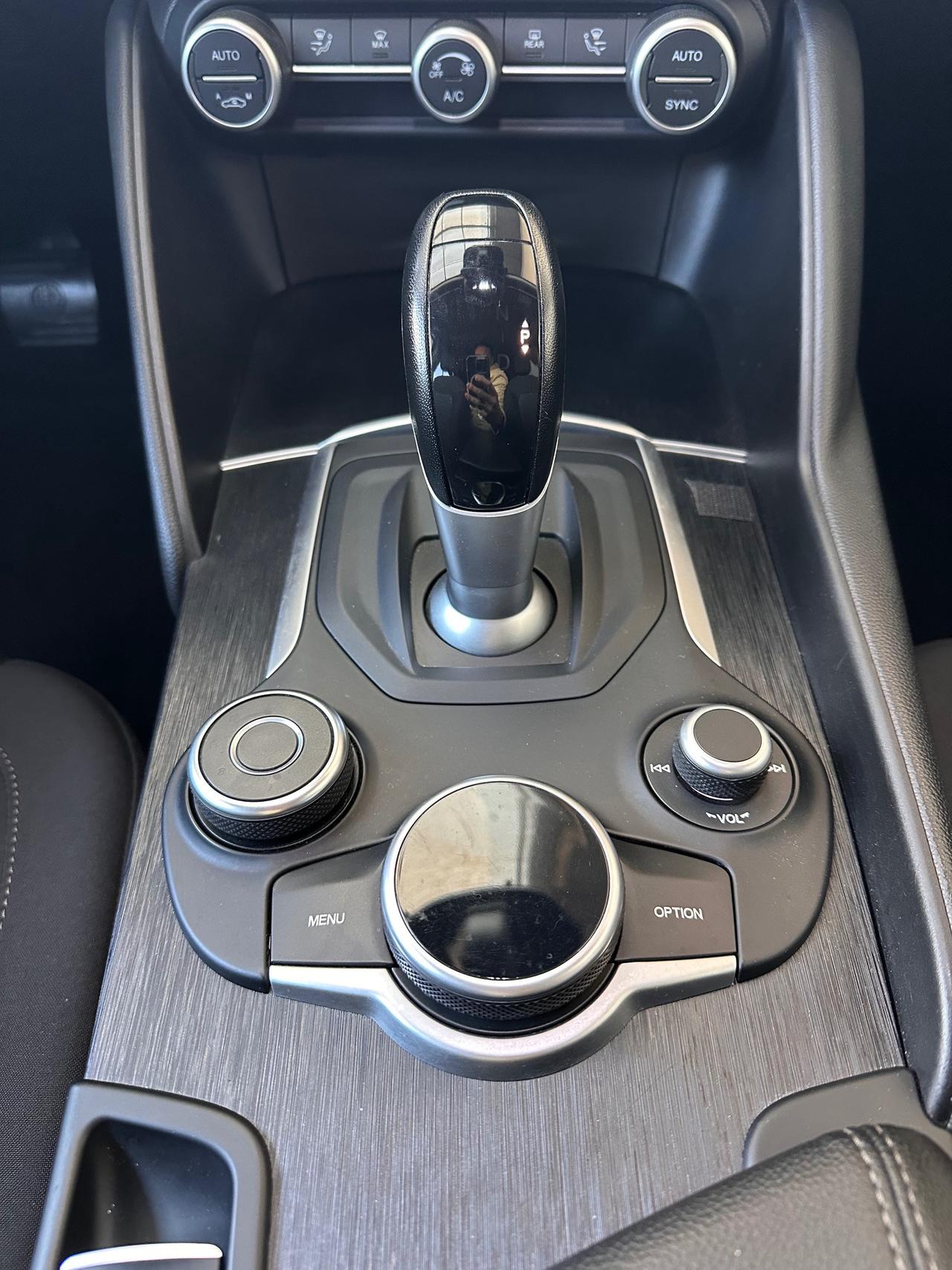 Alfa Romeo Giulia 2.2 t Business 160cv auto