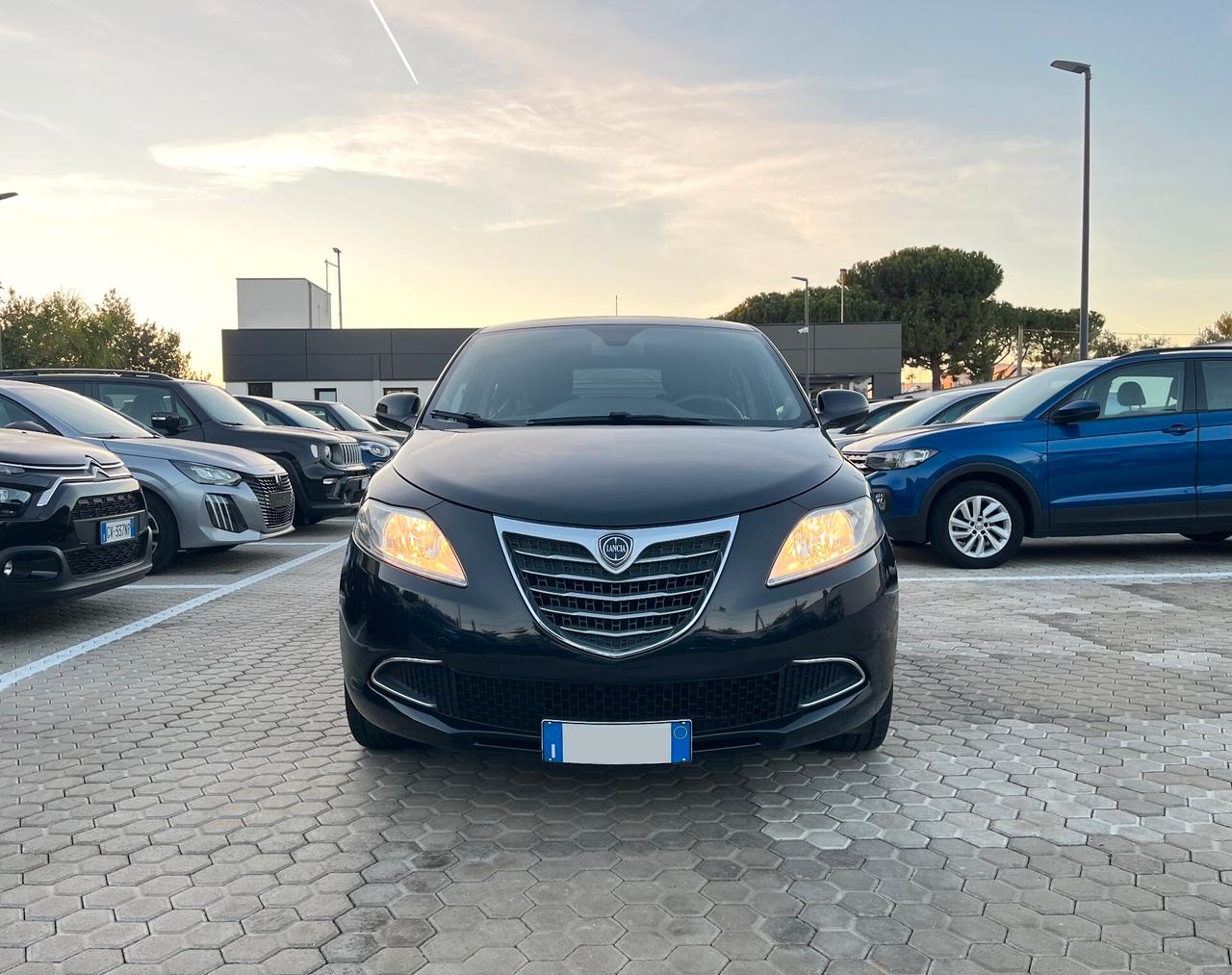 Lancia Ypsilon 1.2 69 CV 5 porte Gold