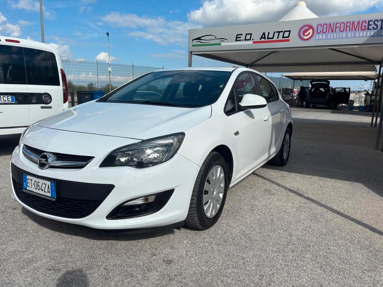 Opel Astra 1.7 CDTI 110CV 4 porte Cosmo