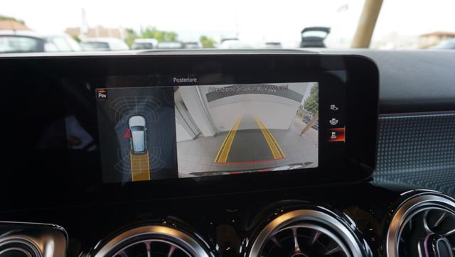 MERCEDES-BENZ GLB 200 d Automatic 4Matic Premium