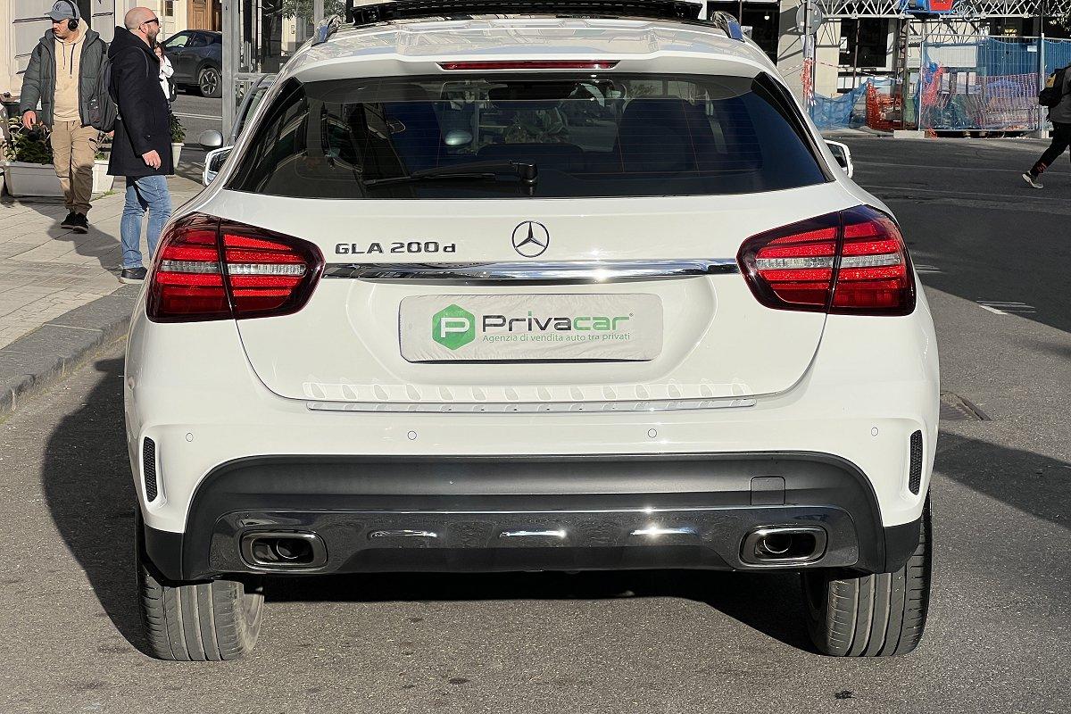 MERCEDES GLA 200 d Automatic Premium