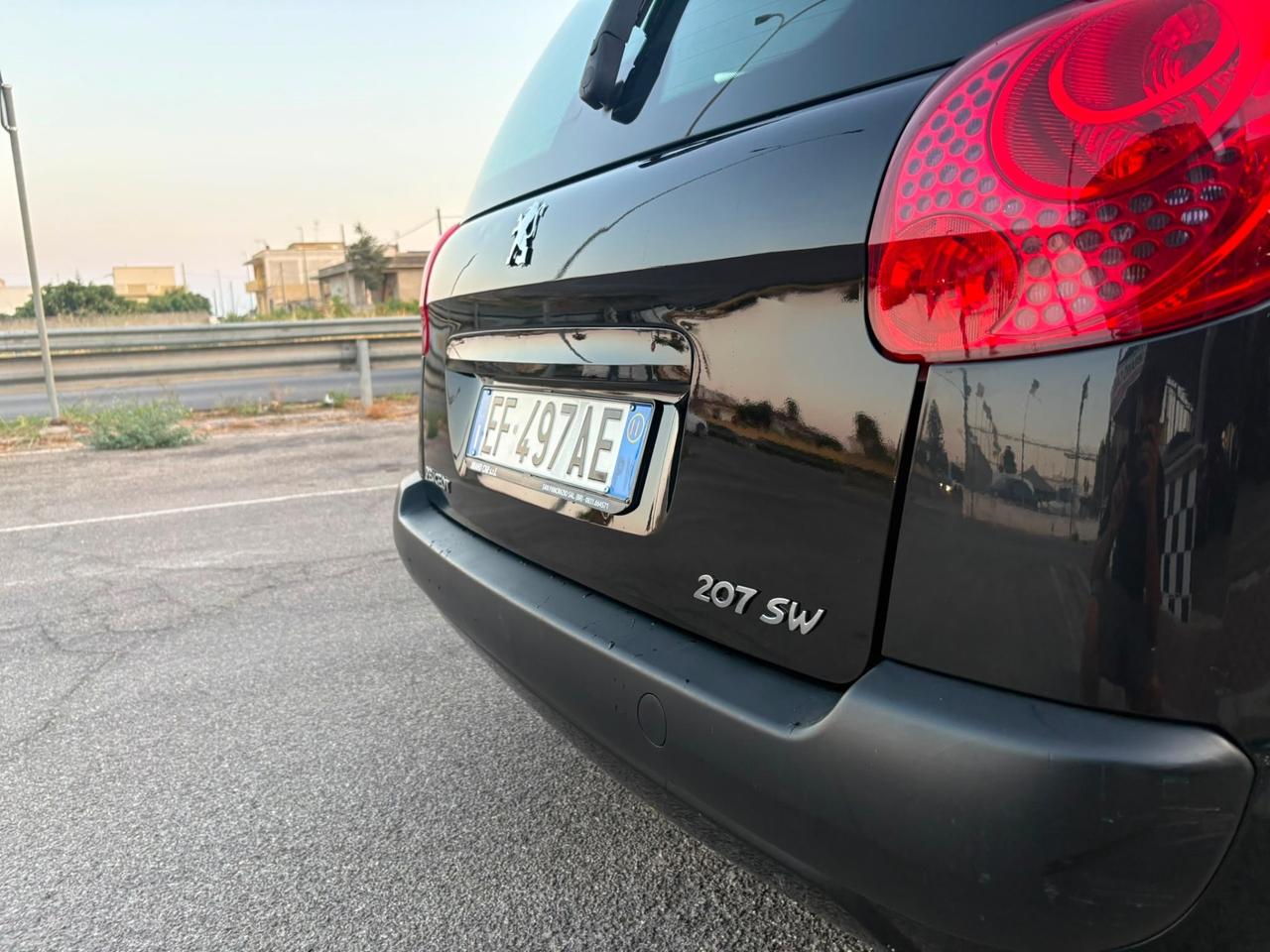 Peugeot 207 1.6 HDi 93CV SW X Line Unipro 2011