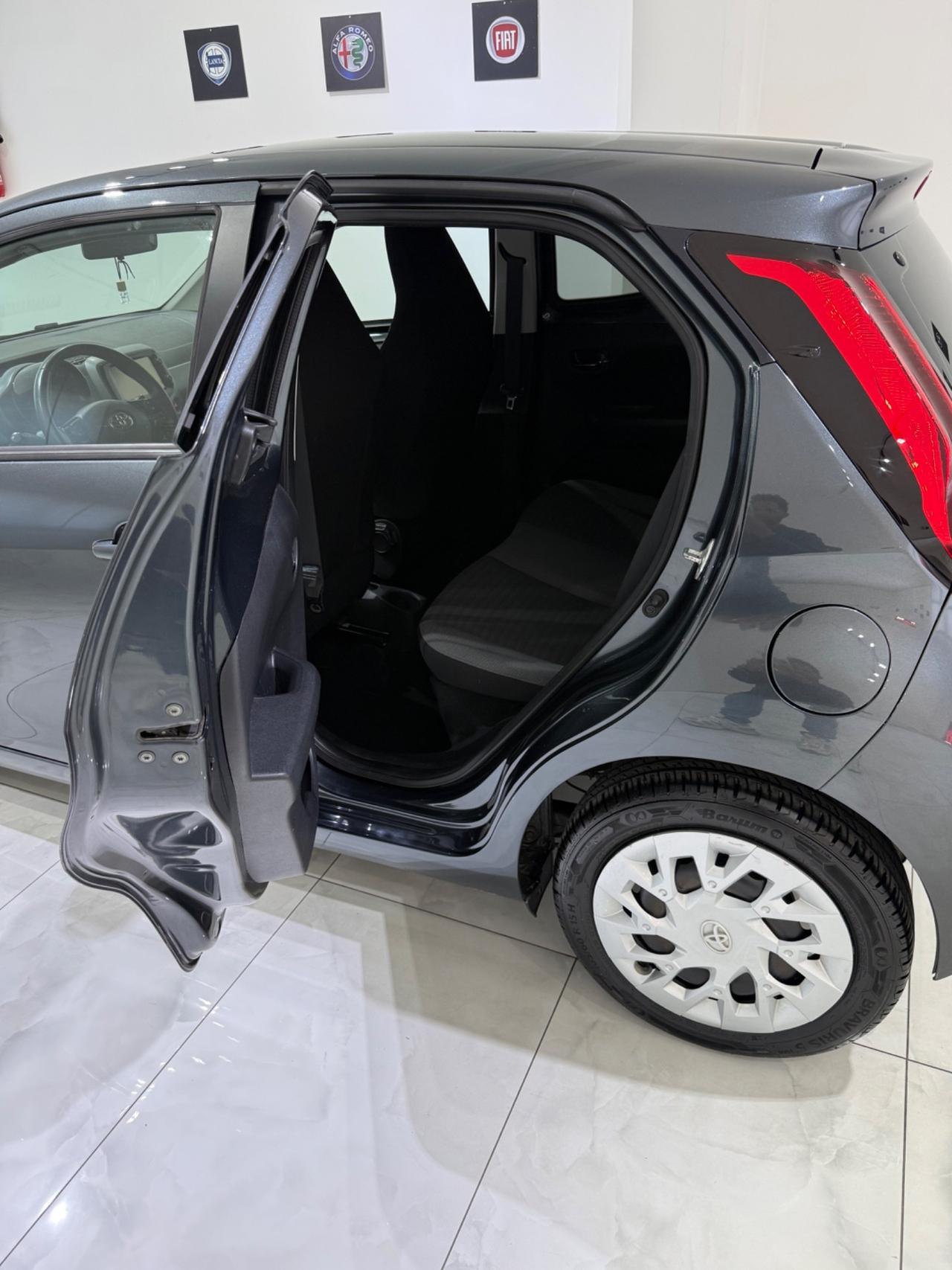 TOYOTA AYGO 1.0 VVT-I 69 CV 5 PORTE X-WAVE MMT