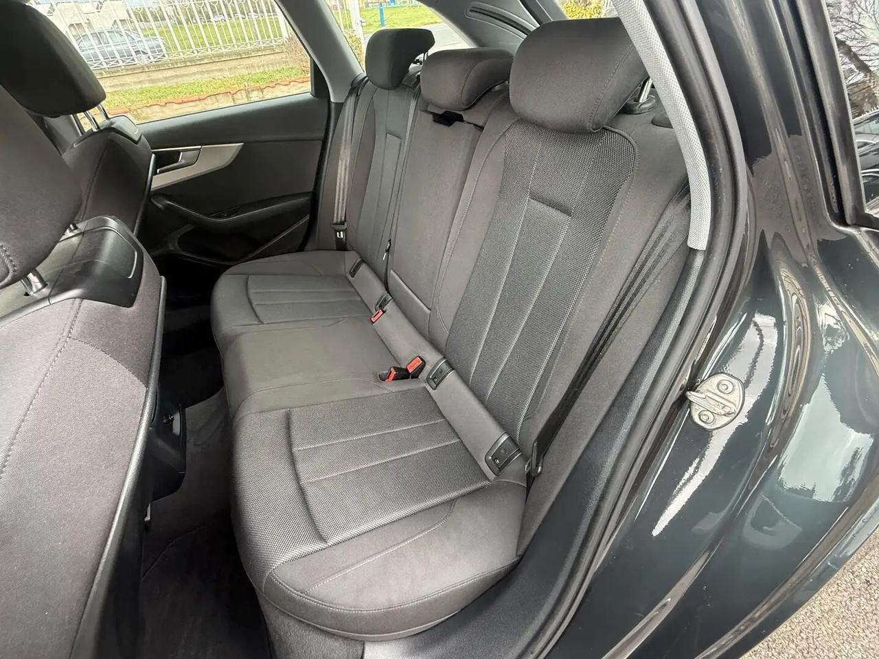 Audi A4 35 TDI/163 CV S tronic Business