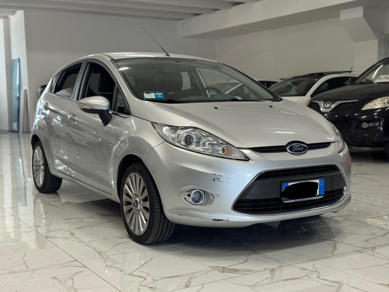 Ford Fiesta 1.2 82 CV 5 porte NEOPATENTATI