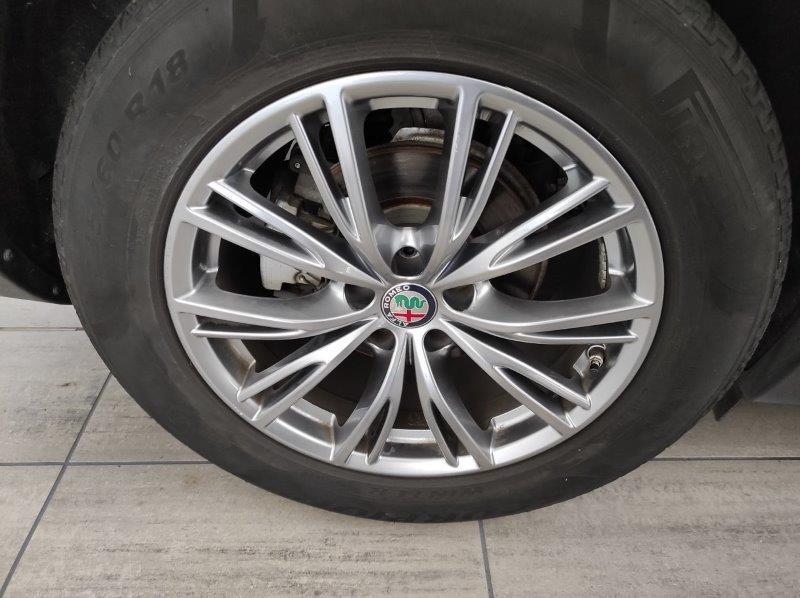 ALFA ROMEO Stelvio - Stelvio 2.2 Turbodiesel 190 CV AT8 RWD Business