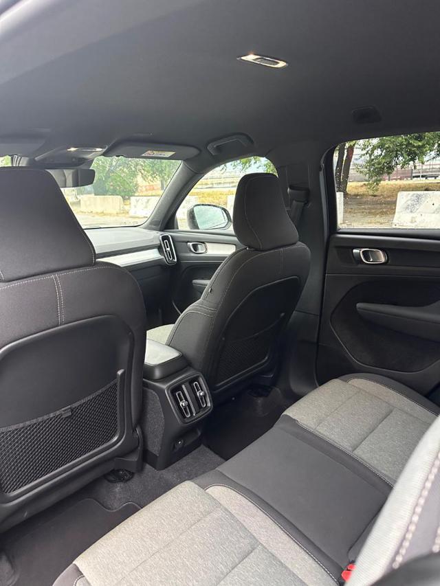 VOLVO XC40 T2 automatico Essential