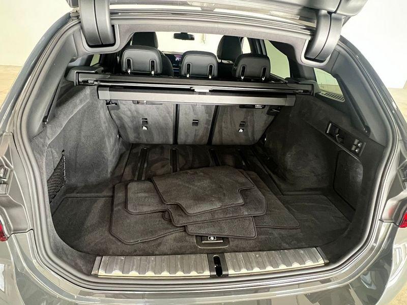 BMW Serie 3 Touring Serie 3 G21 2022 Touring 320d Touring mhev 48V xdrive MSport Pro auto