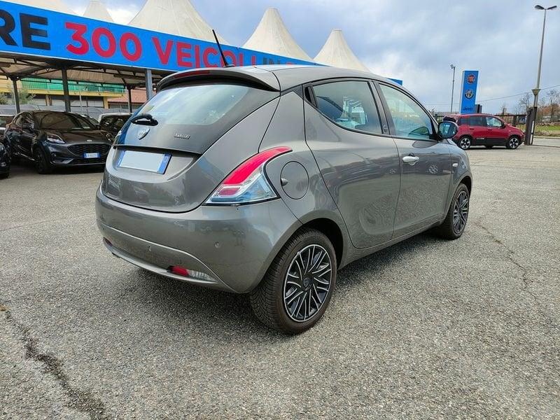 Lancia Ypsilon III 2015 5 Porte 1.0 FireFly Hybrid 70cv Gold S&S
