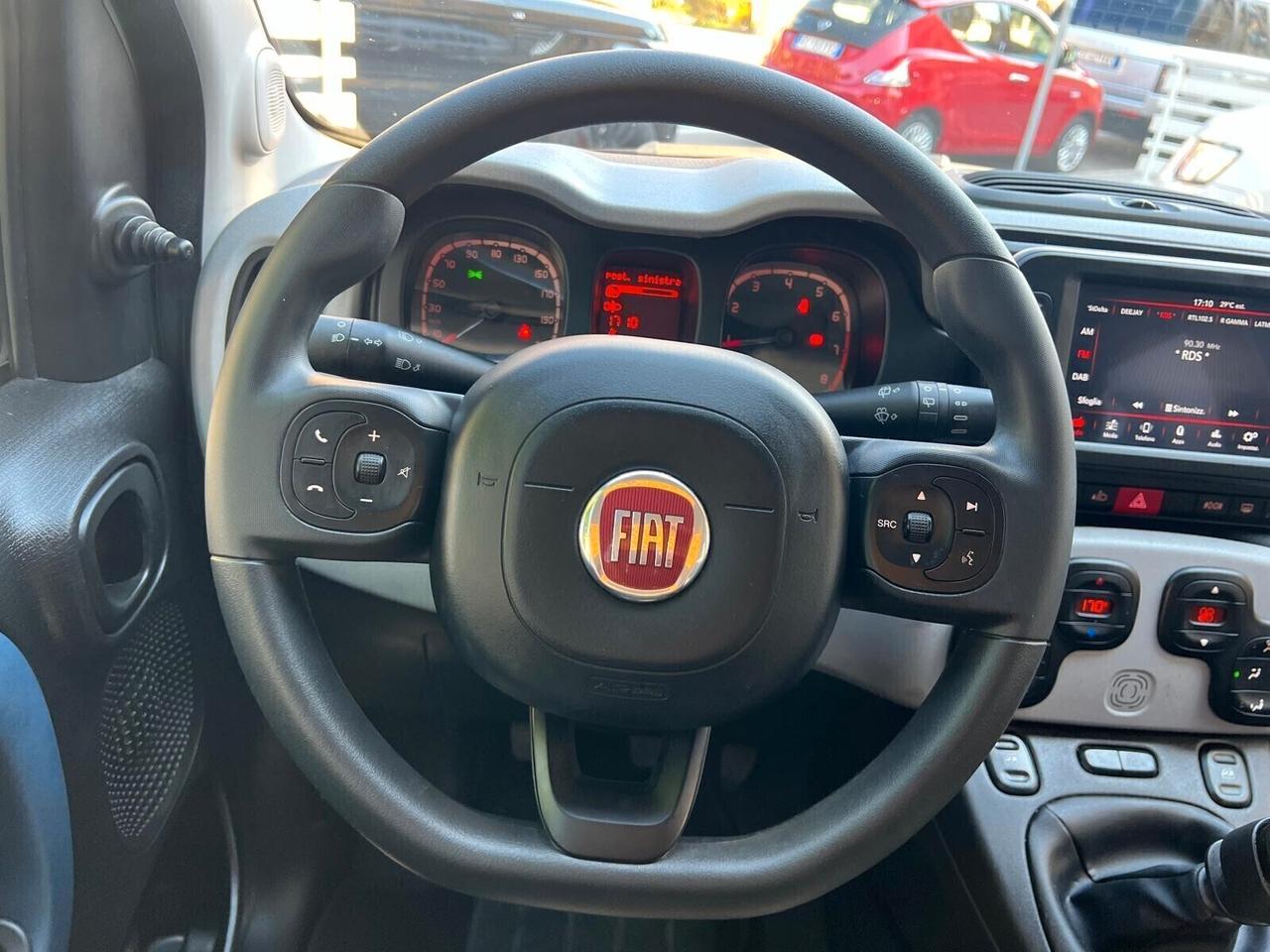 FIAT PANDA HIBRID CITY CROSS NEOPATENTATI