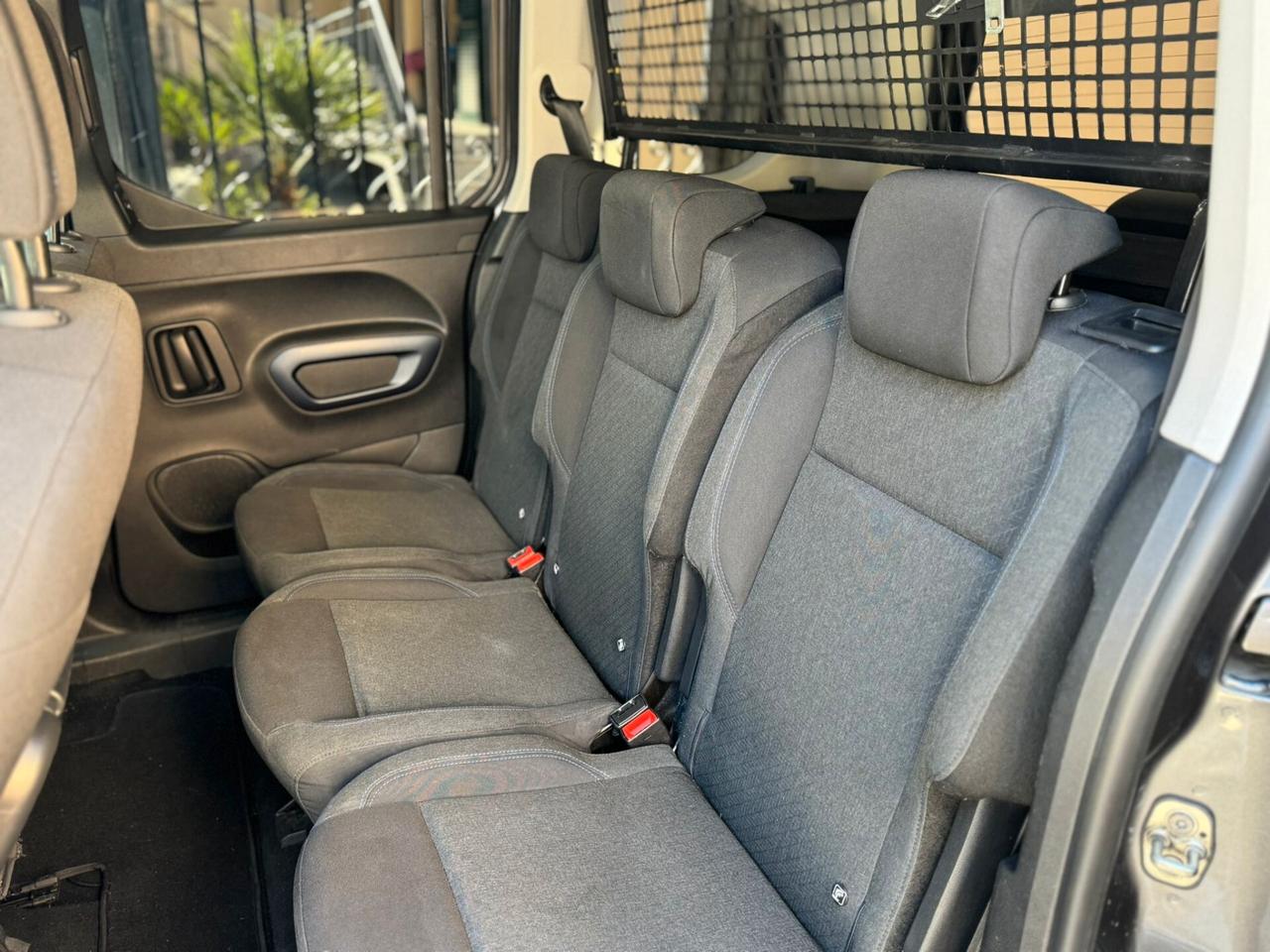 Peugeot Rifter BlueHDi 130 S&S EAT8 GT Line Standard