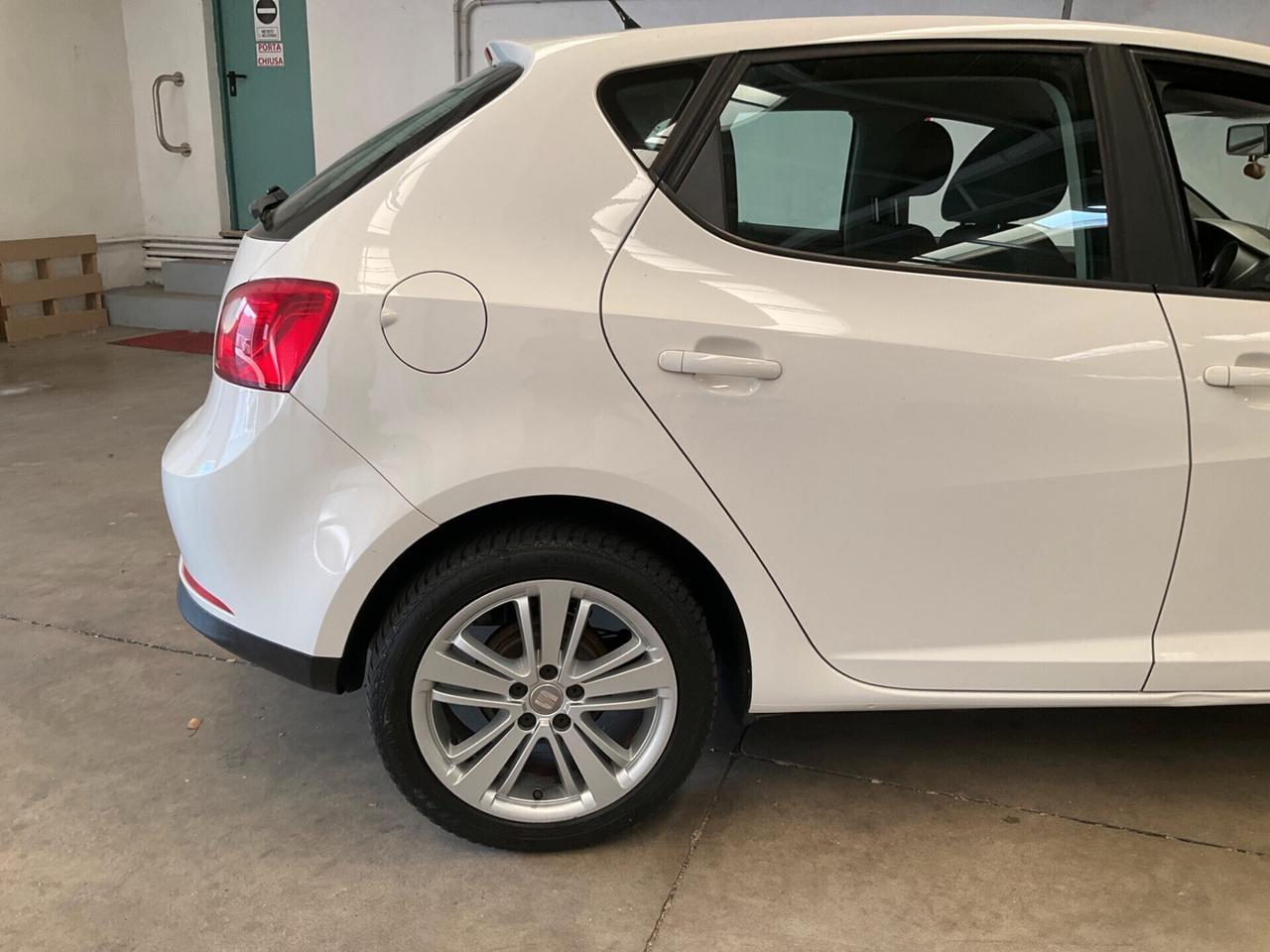 SEAT IBIZA 1.2 BENZINA - NEOPATENTE