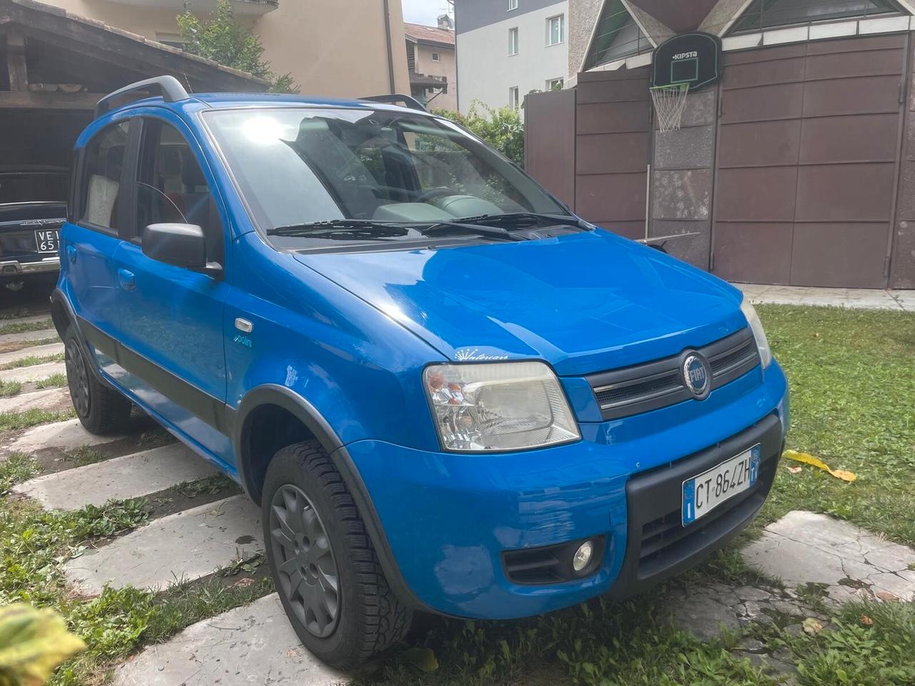 FIAT PANDA 4x4 1200 GANCIO TRAINO