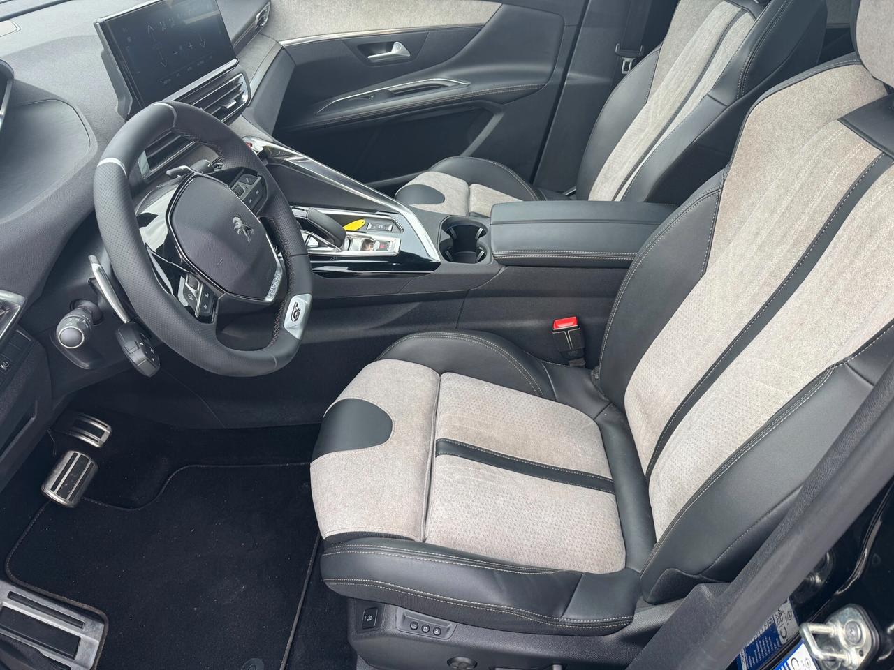 Peugeot 3008 Hybrid 225 e-EAT8 GT