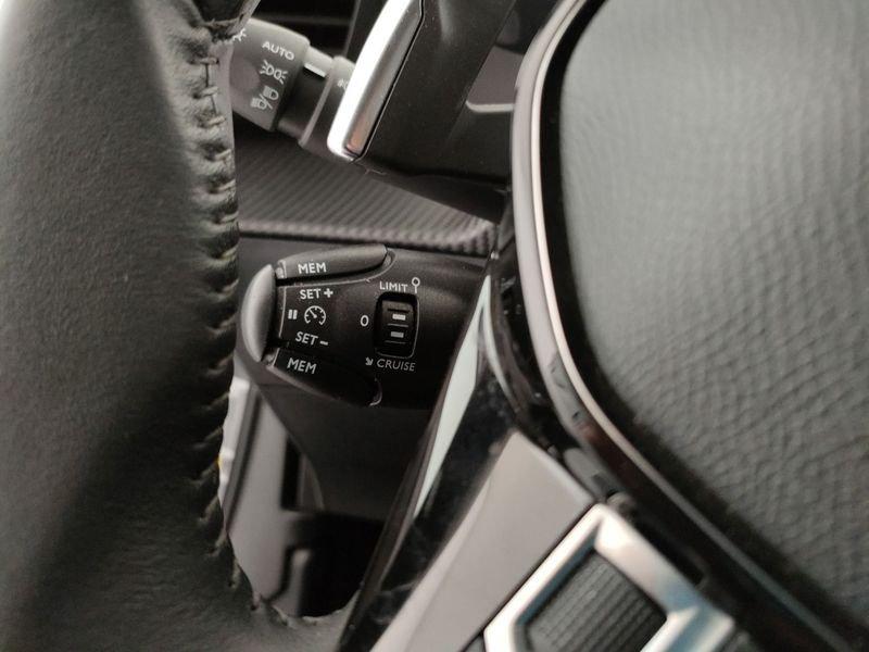 Peugeot 2008 2008 BlueHDi 130 S&S EAT8 Allure Pack