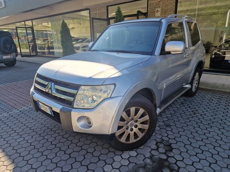 Mitsubishi Pajero Pajero 3.2 DI-D 16V 3p. Instyle AUTOCARRO N1 2 POSTI
