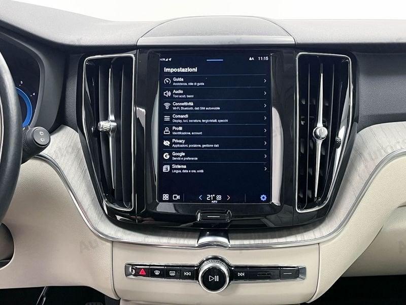 Volvo XC60 XC60 B4 (d) 197CV AUT AWD PLUS DARK