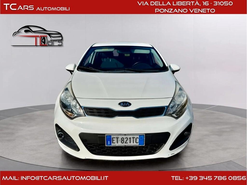 KIA RIO 1.1 - DIESEL - NEOPATENTE -GARANZIA 3 ANNI
