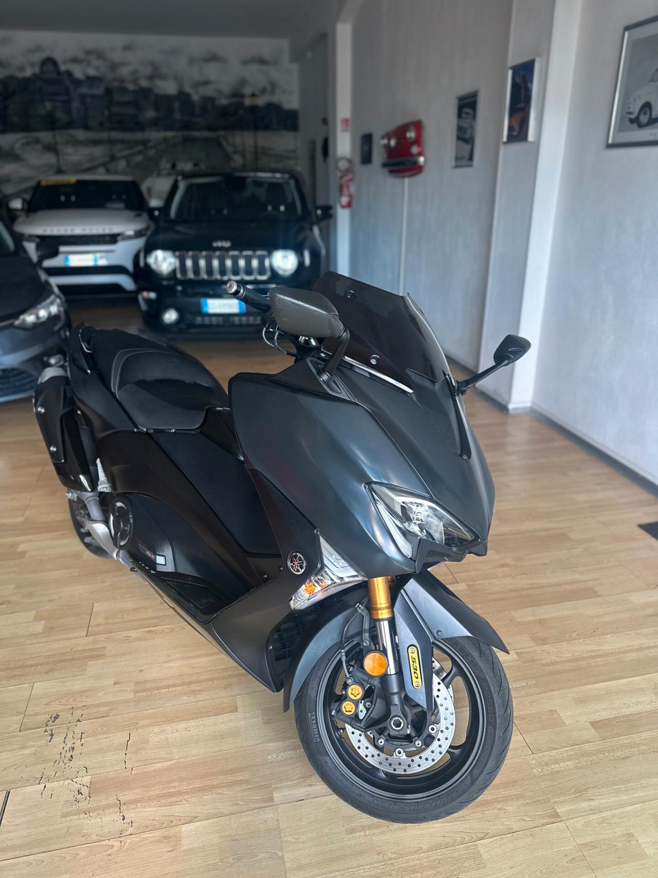 Yamaha T Max 530