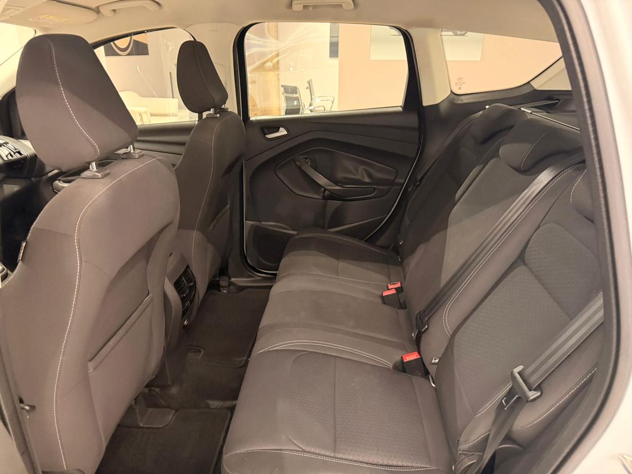 Ford Kuga 1.5 TDCI 120 CV S&S 2WD ST-Line