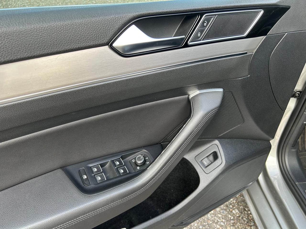 Volkswagen Passat 2.0 TDI 4MOTION °LEGGI NOTE°