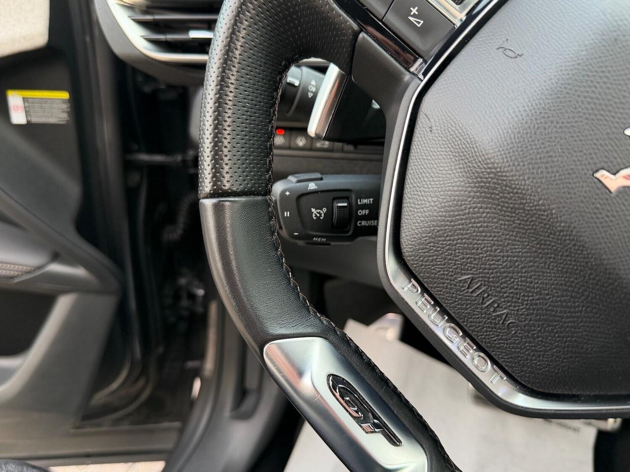 Peugeot 3008 BlueHDi 130 S&S EAT8 GT + tetto