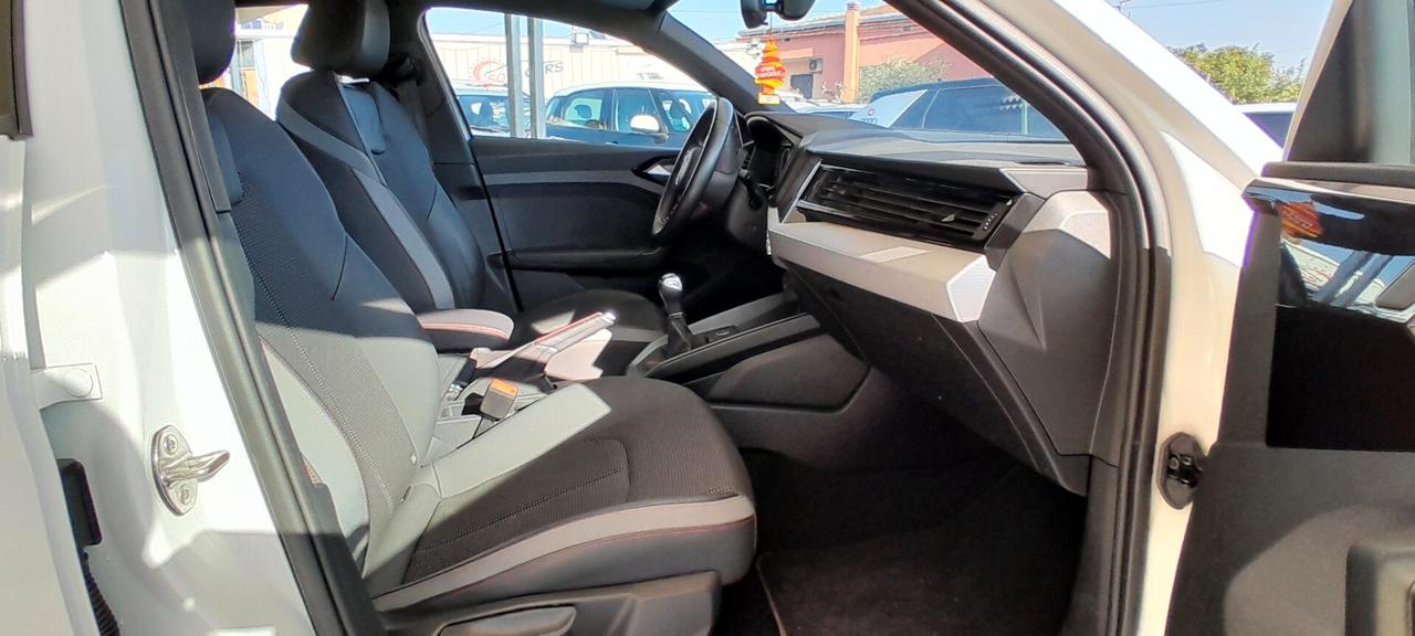 Audi A1 citycarver 25 TFSI Admired