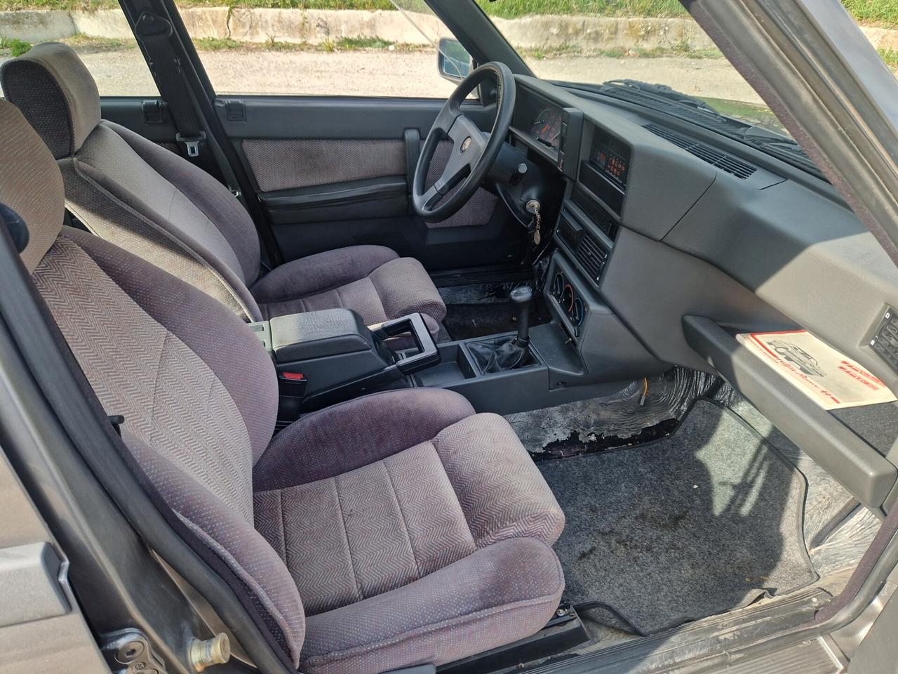 Alfa Romeo 75 2.0i Twin Spark