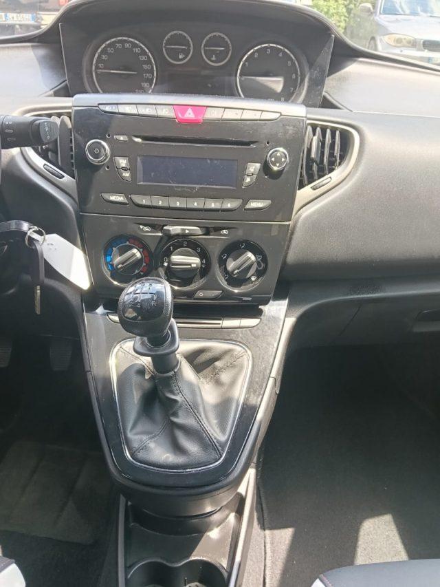 LANCIA Ypsilon 0.9 TwinAir 85 CV 5 porte Metano Ecochic Elefantin