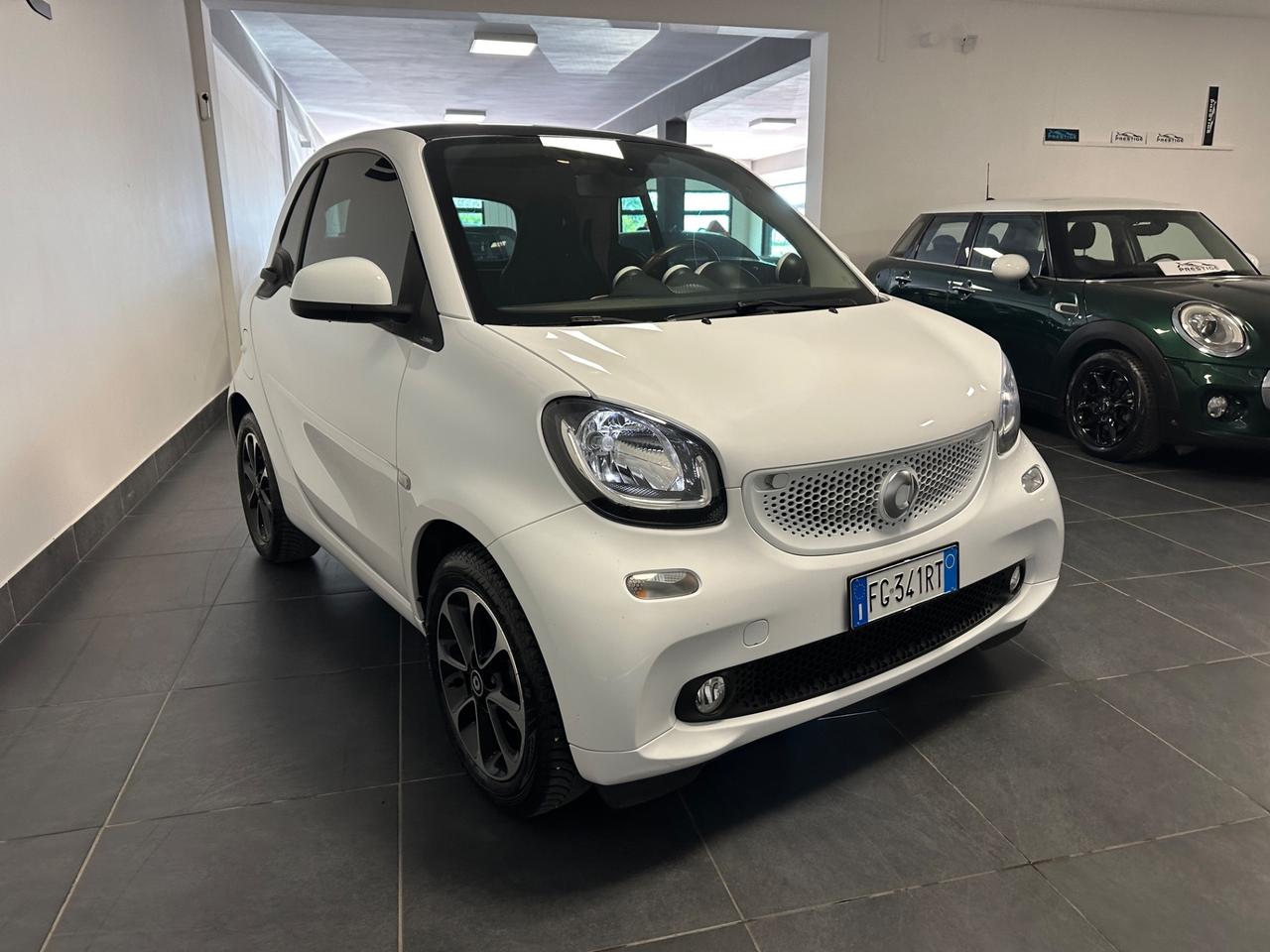 SMART FORTWO 1.0 PASSION 71CV AUTOMATICA TOTAL WHITE