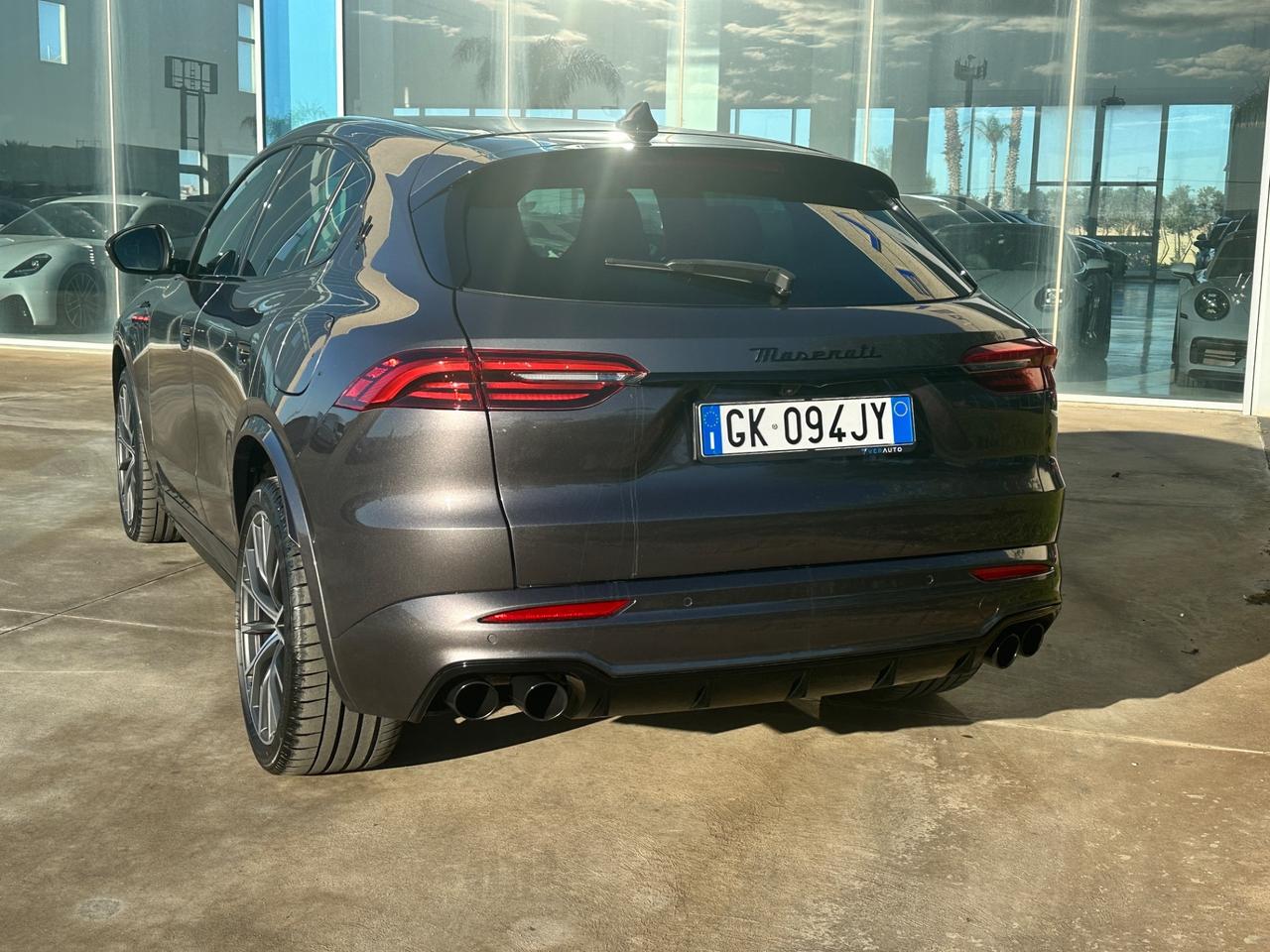 Maserati Grecale Modena 330cv possibilità noleggio no scoring