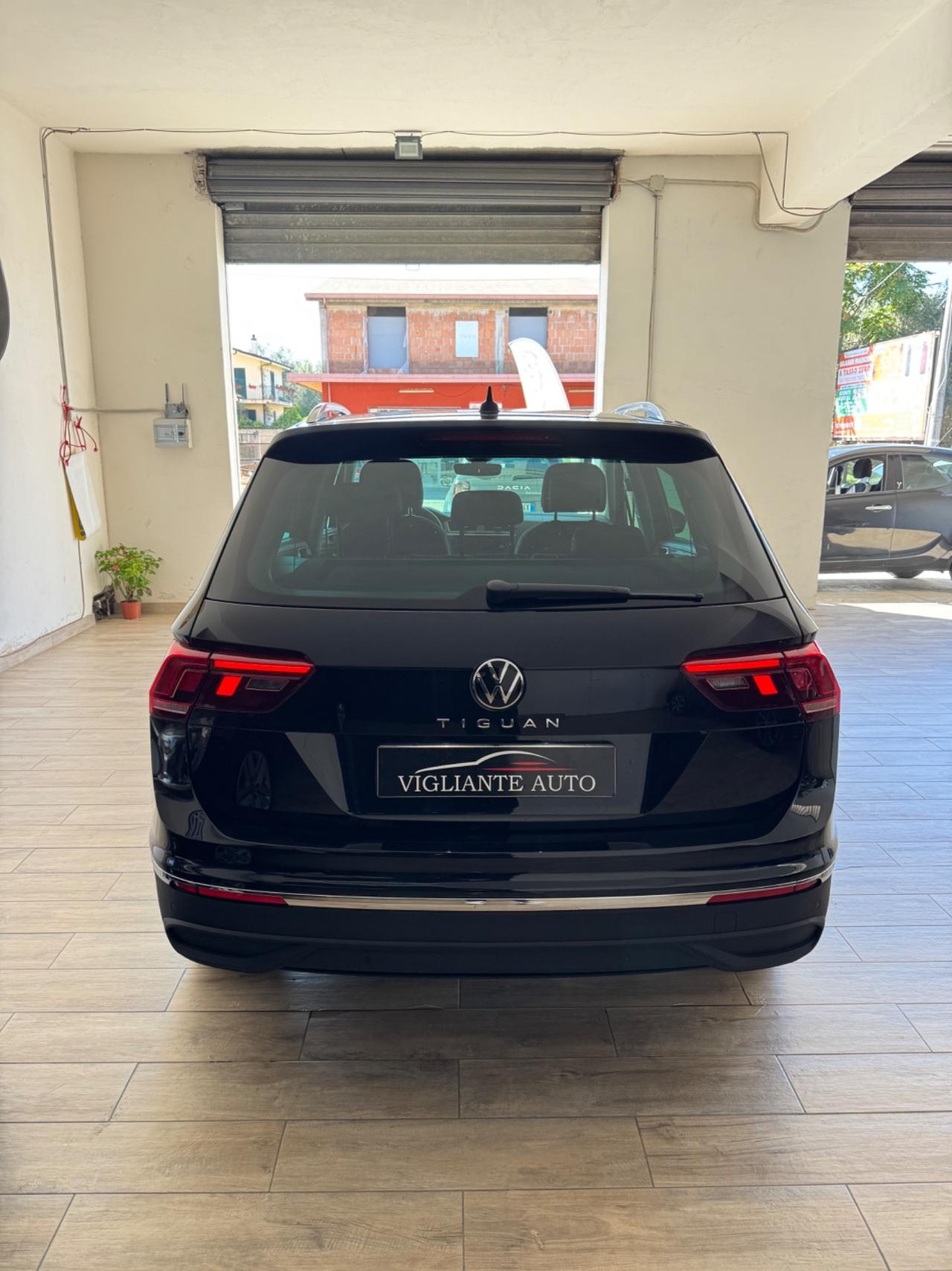 Volkswagen Tiguan 2.0 TDI 150 CV SCR DSG Elegance