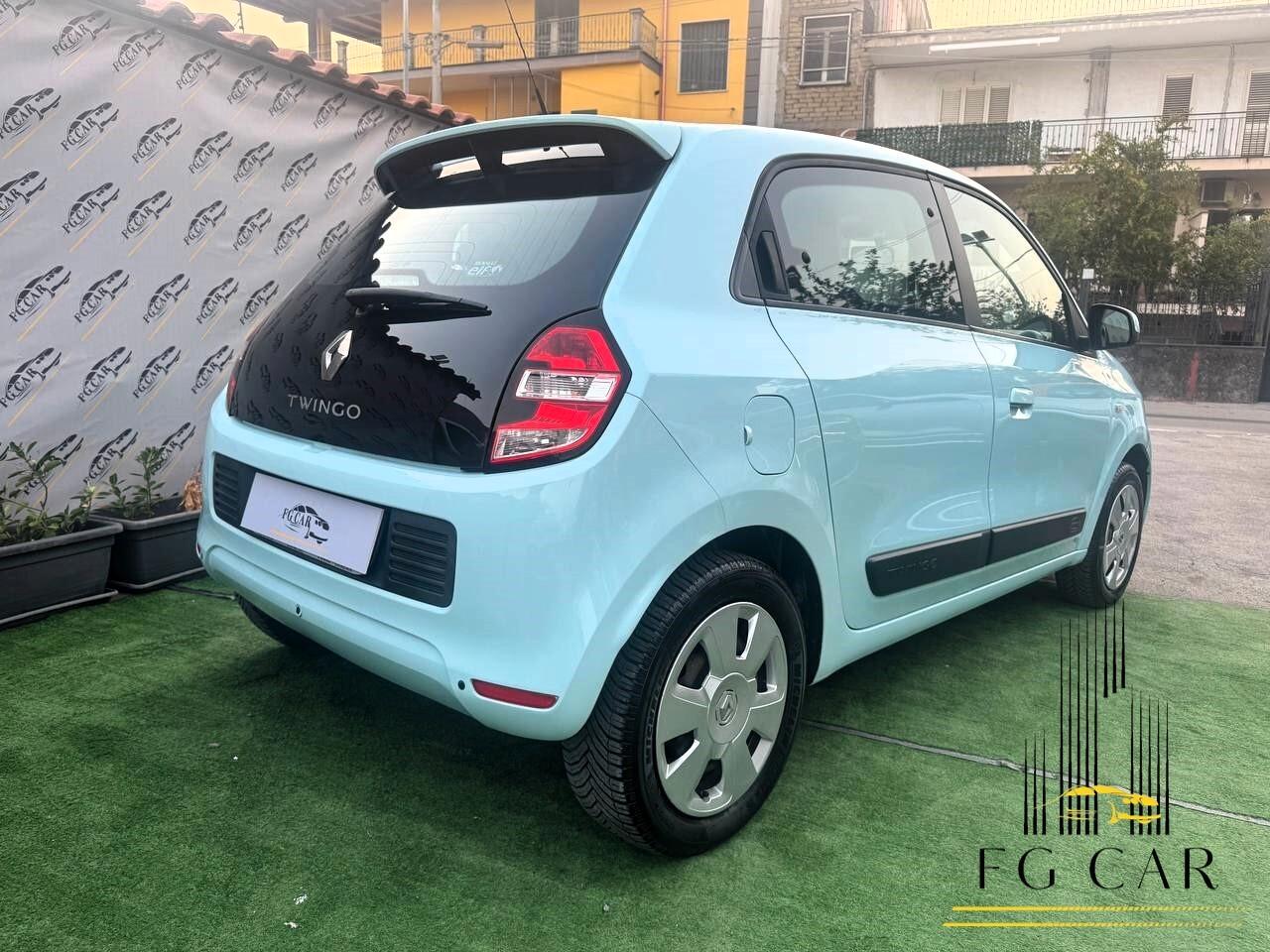 Renault Twingo 1.0 SCe Live 02/2015