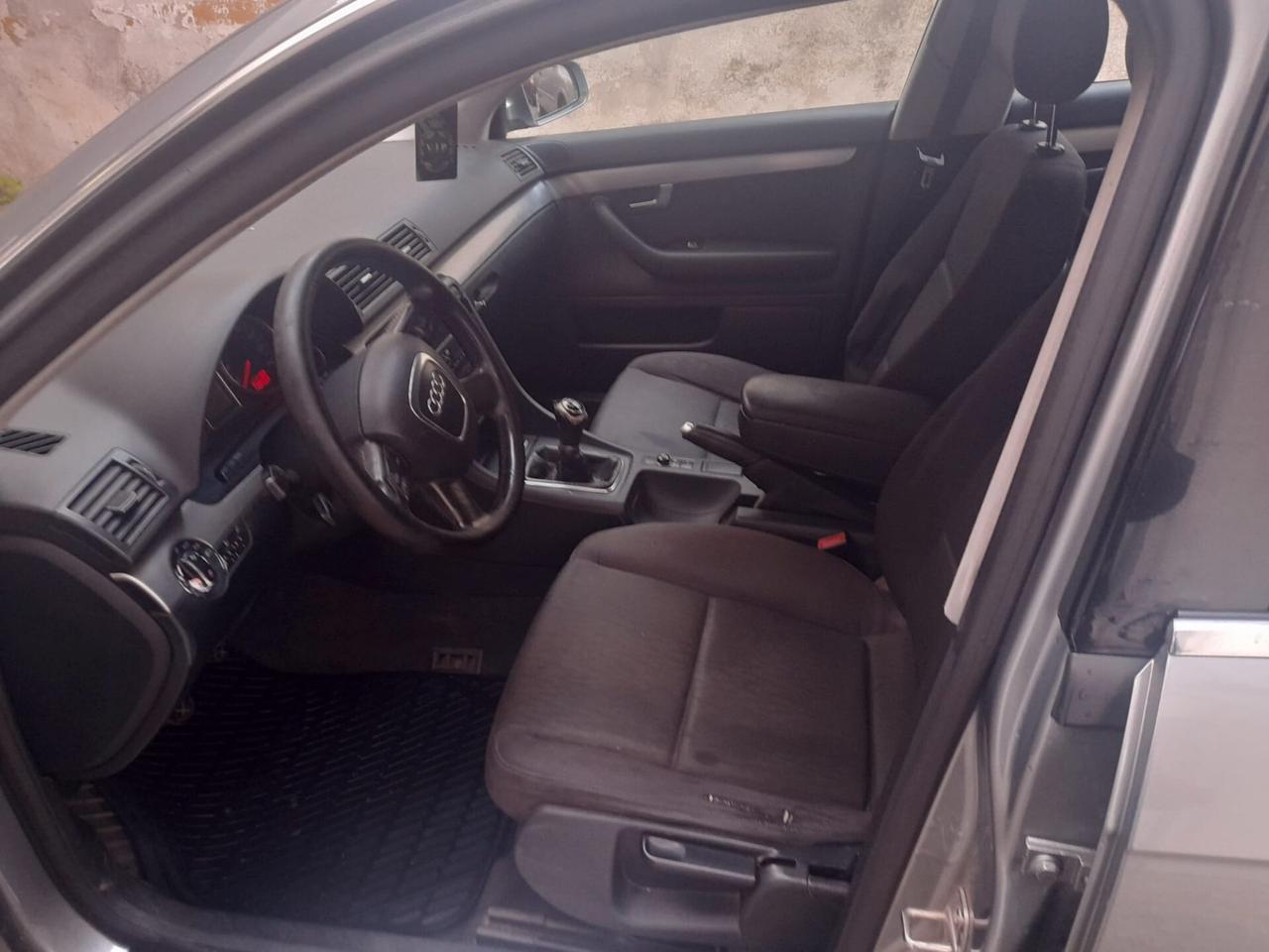 Audi A4 Avant 2.0cc diesel (PRIVATO)-2005