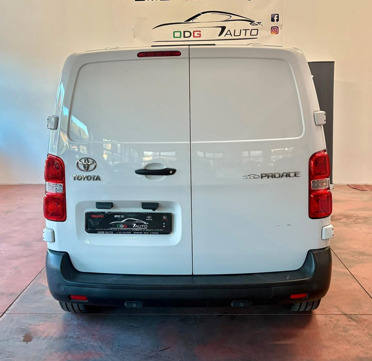 TOYOTA FURGONE PROACE Diesel 1.5 CV 120 Km 253.007 garanzia 12 mesi